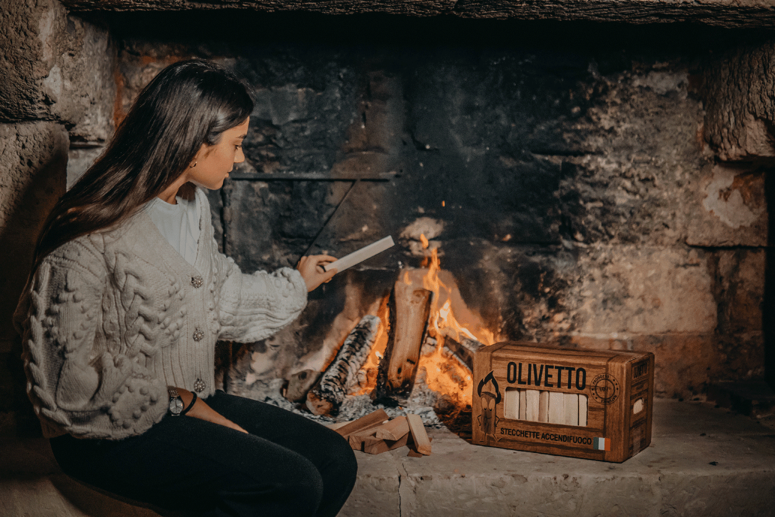 Legnetti accendifuoco faggio e abete in scatola da 8 kg (25 dm³)